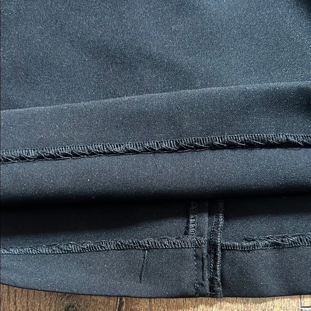 Elegant Black Dress - Picture 5 of 10